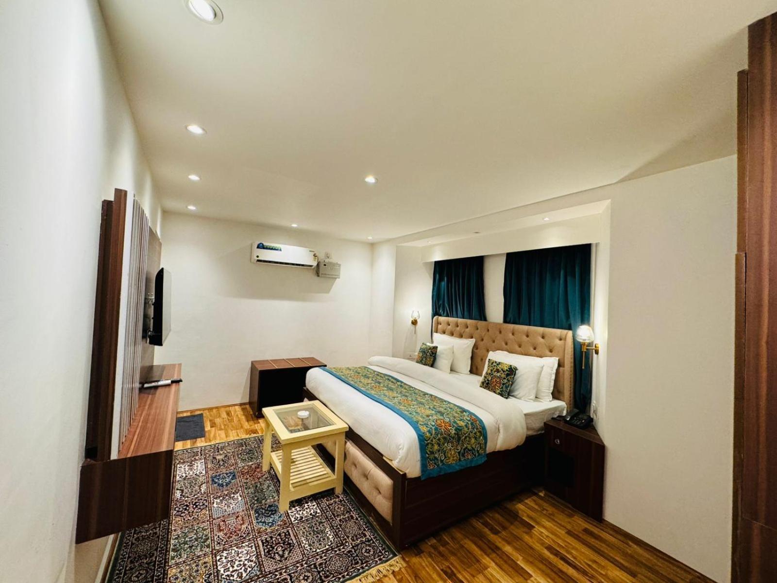 De Elaaf The Luxury Stay Srīnagar Eksteriør billede