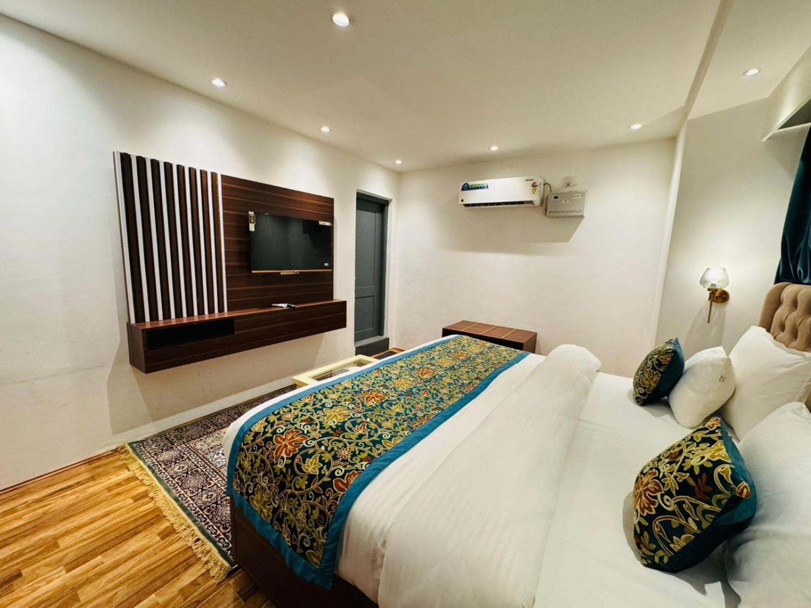 De Elaaf The Luxury Stay Srīnagar Eksteriør billede