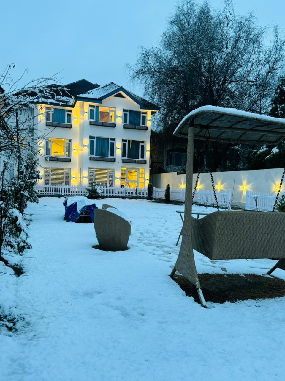 De Elaaf The Luxury Stay Srīnagar Eksteriør billede
