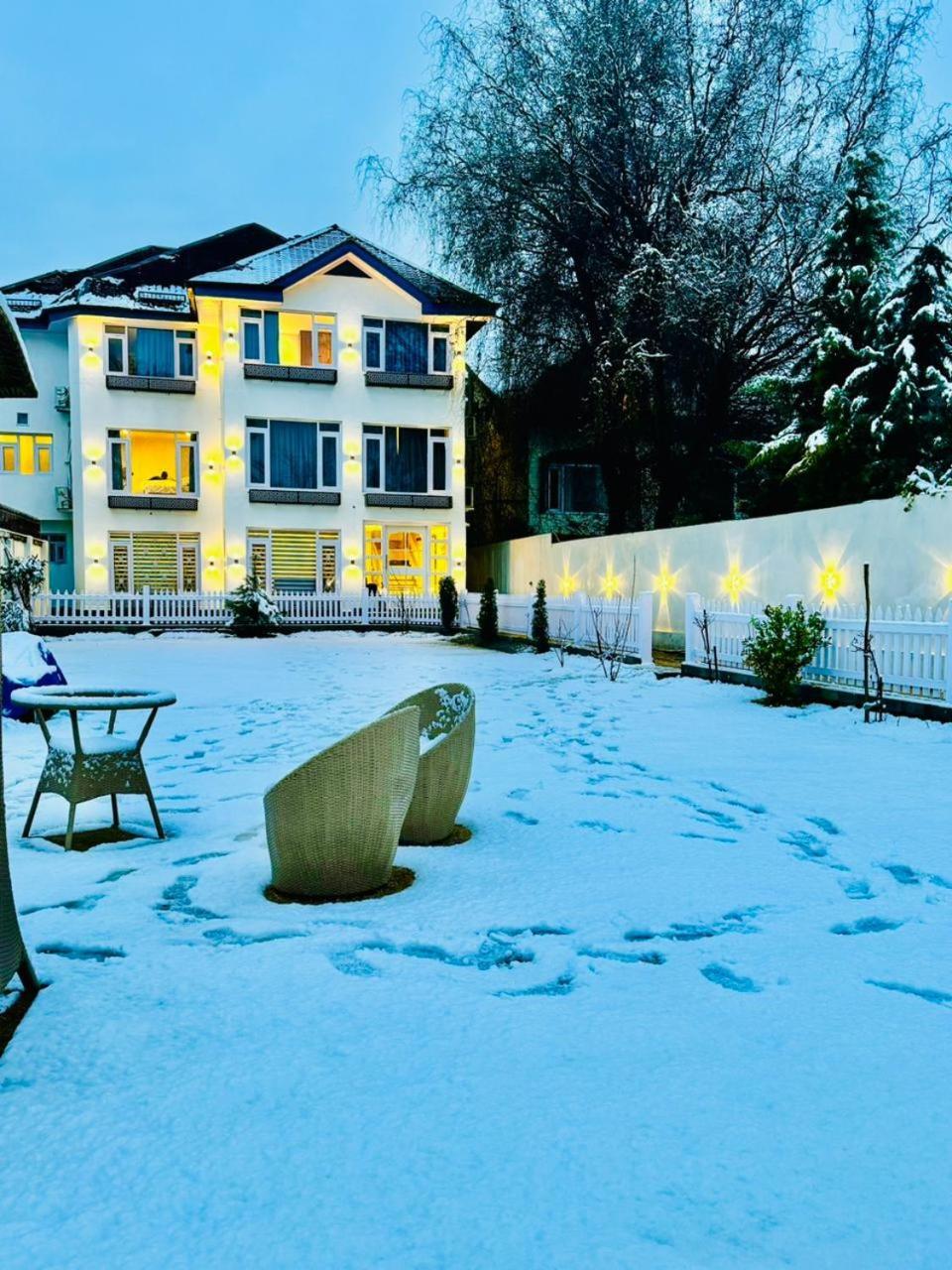 De Elaaf The Luxury Stay Srīnagar Eksteriør billede
