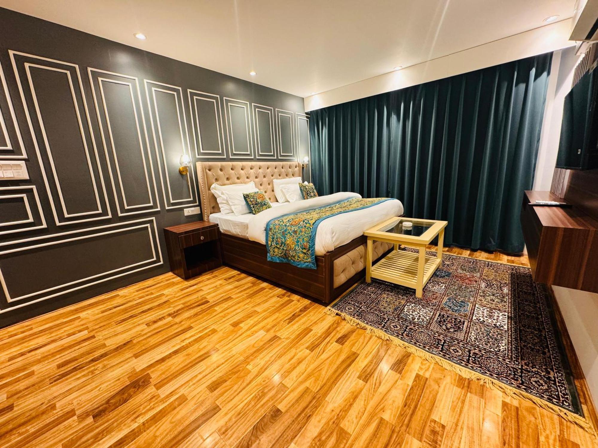 De Elaaf The Luxury Stay Srīnagar Eksteriør billede
