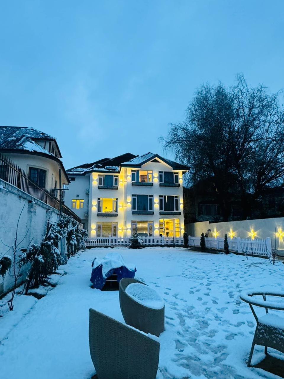 De Elaaf The Luxury Stay Srīnagar Eksteriør billede
